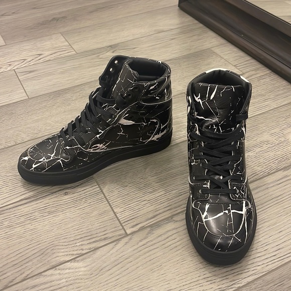 Balenciaga Monochrome Marble Effect Leather High Top Sneakers - Picture 2 of 9